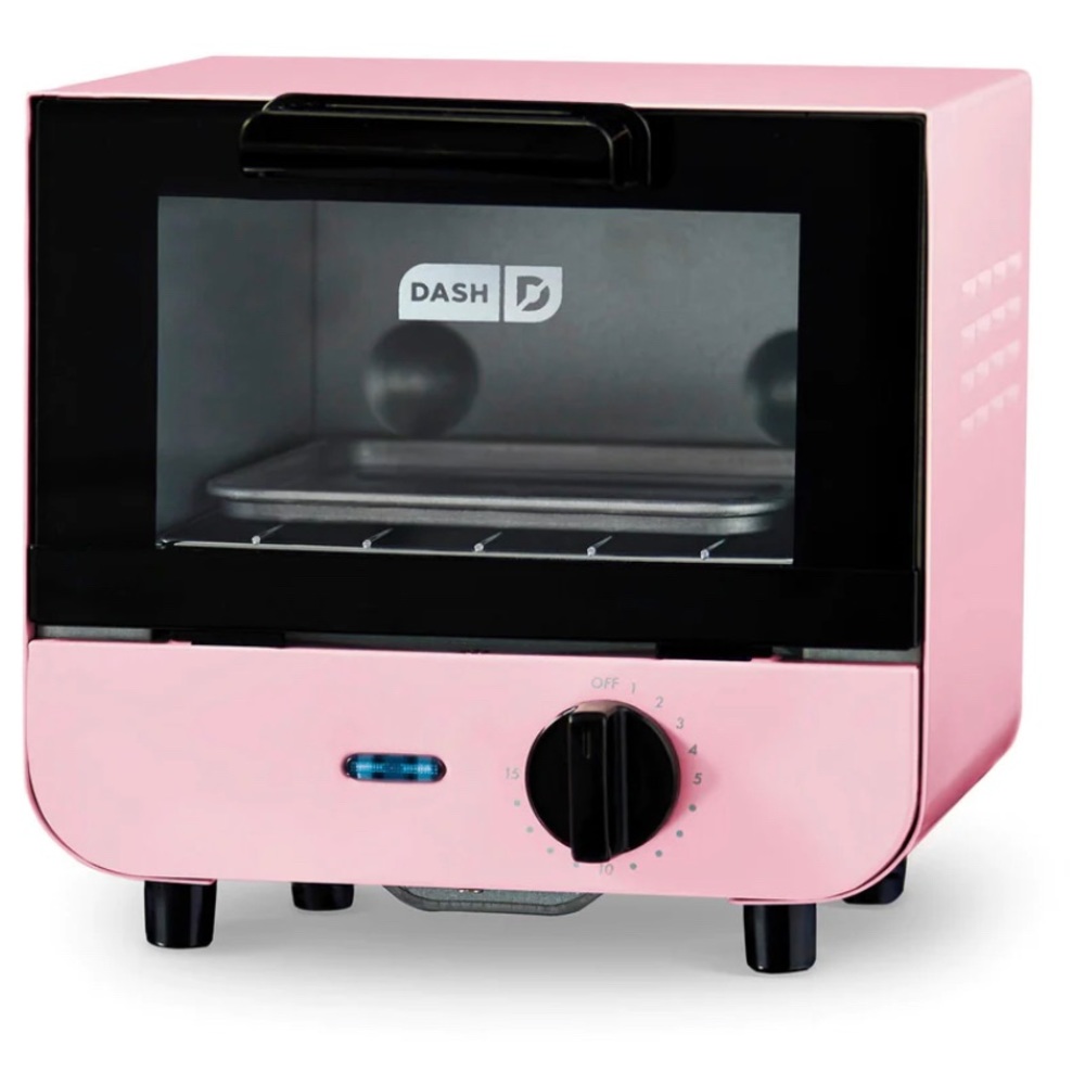 Dash pink toaster oven